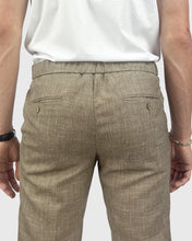 Load image into Gallery viewer, FRANCKINO SARTORIA FSS24 LIN1 SLUB JOGGER - BRN TROUSER
