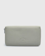 Load image into Gallery viewer, KARL LAGERFELD 815414-410 SAND HAND WALLET
