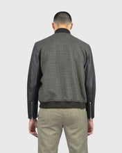 Load image into Gallery viewer, VINCENT &amp; FRANKS W2448213/1 BROWN BOMBER JACKET
